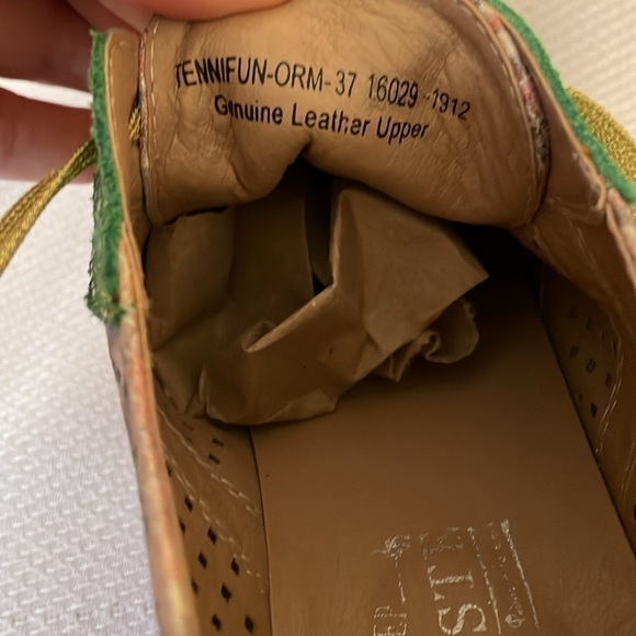 lartiste womens 37 6.5 7 sneakers shoes floral green gold white Spring step nwot - Picture 7 of 10